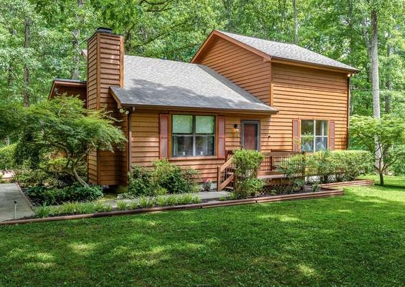 Nashville homes for sale with a front porch, Nashville homes for sale with a back porch, Nashville homes for sale with a screened-in pool, Nashville homes for sale with a Jacuzzi, Nashville homes for sale with a sauna, Nashville homes for sale with a steam room.