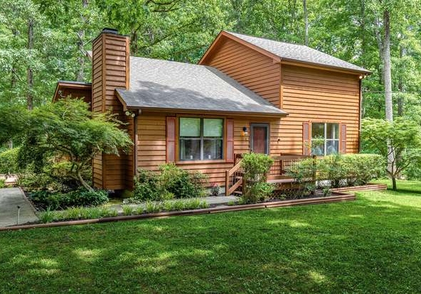 Nashville homes for sale with a front porch, Nashville homes for sale with a back porch, Nashville homes for sale with a screened-in pool, Nashville homes for sale with a Jacuzzi, Nashville homes for sale with a sauna, Nashville homes for sale with a steam room.