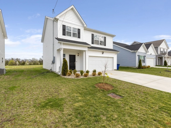 121 Triple Crown Ct, Shelbyville, TN 37160